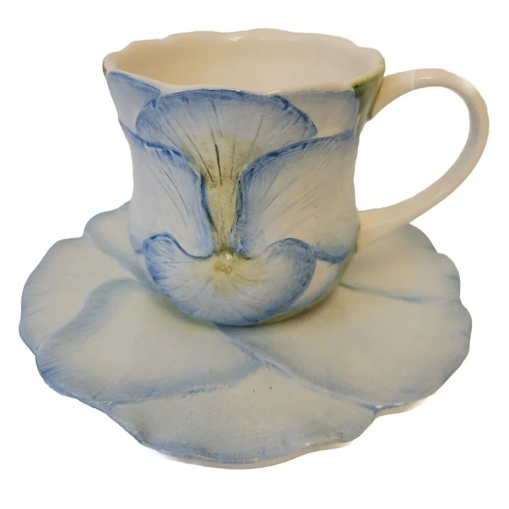 Vintage 1994 Heart & Home Desgns Blue Tulip Design Teacup And Saucer